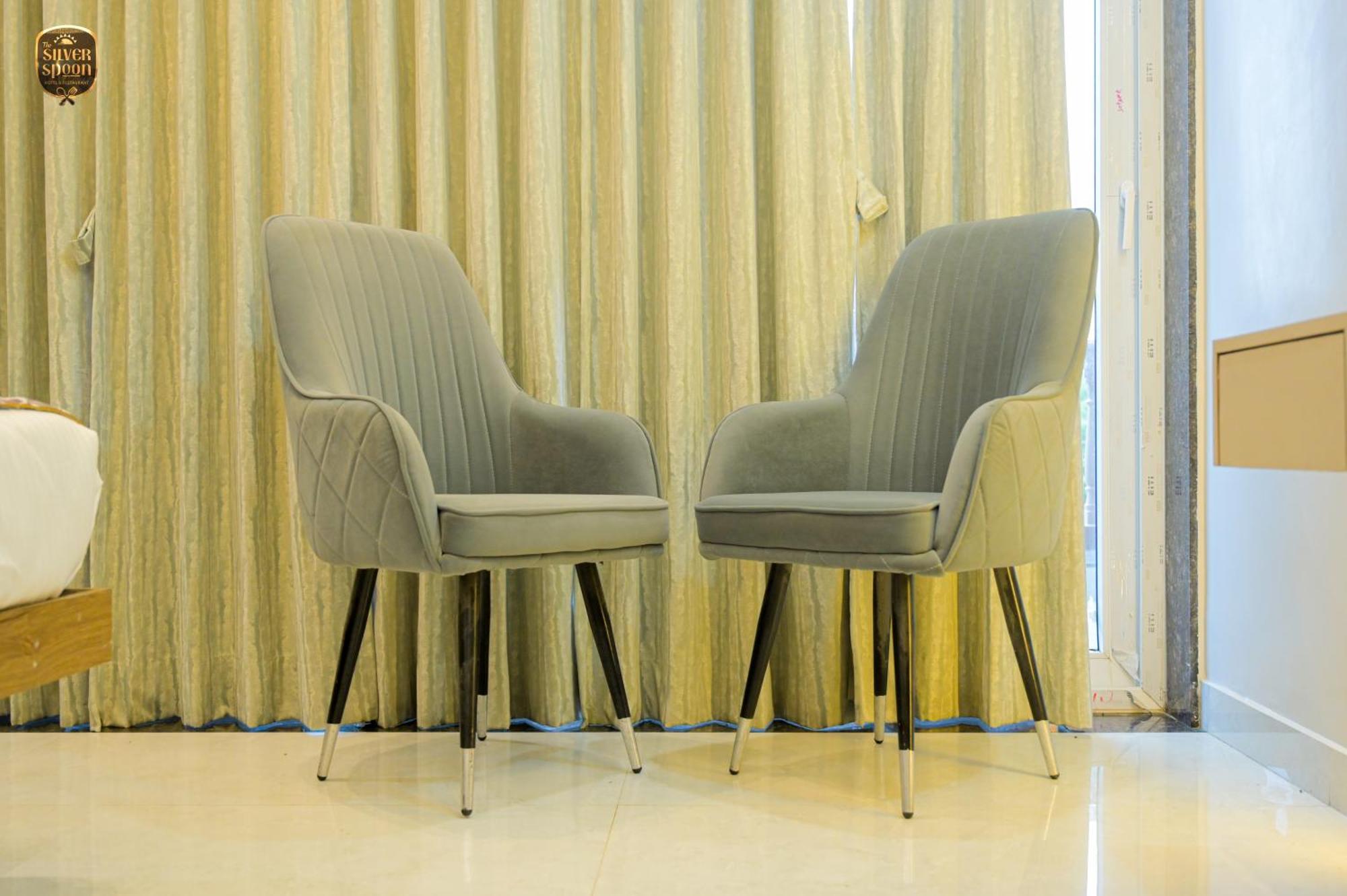 בונדי The Silver Spoon Hotel & Restaurant מראה חיצוני תמונה